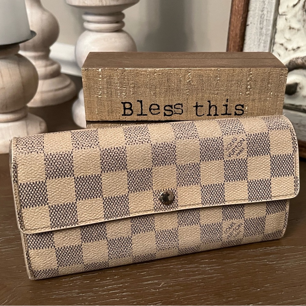 Louis Vuitton Portefeiulle Sarah Wallet - Damier Azur